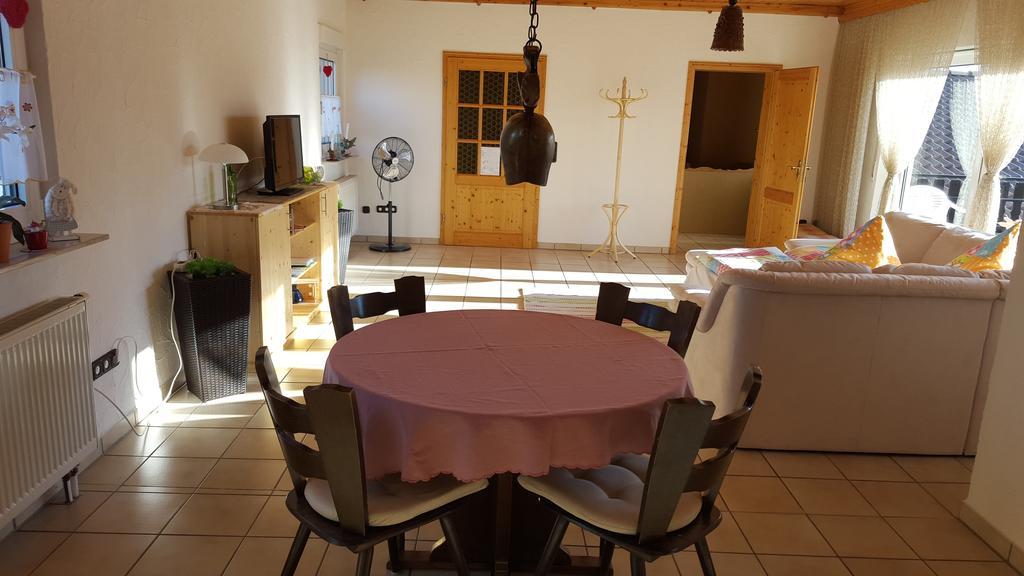 Ferienwohnung Weingut Leis Oestrich-Winkel Δωμάτιο φωτογραφία